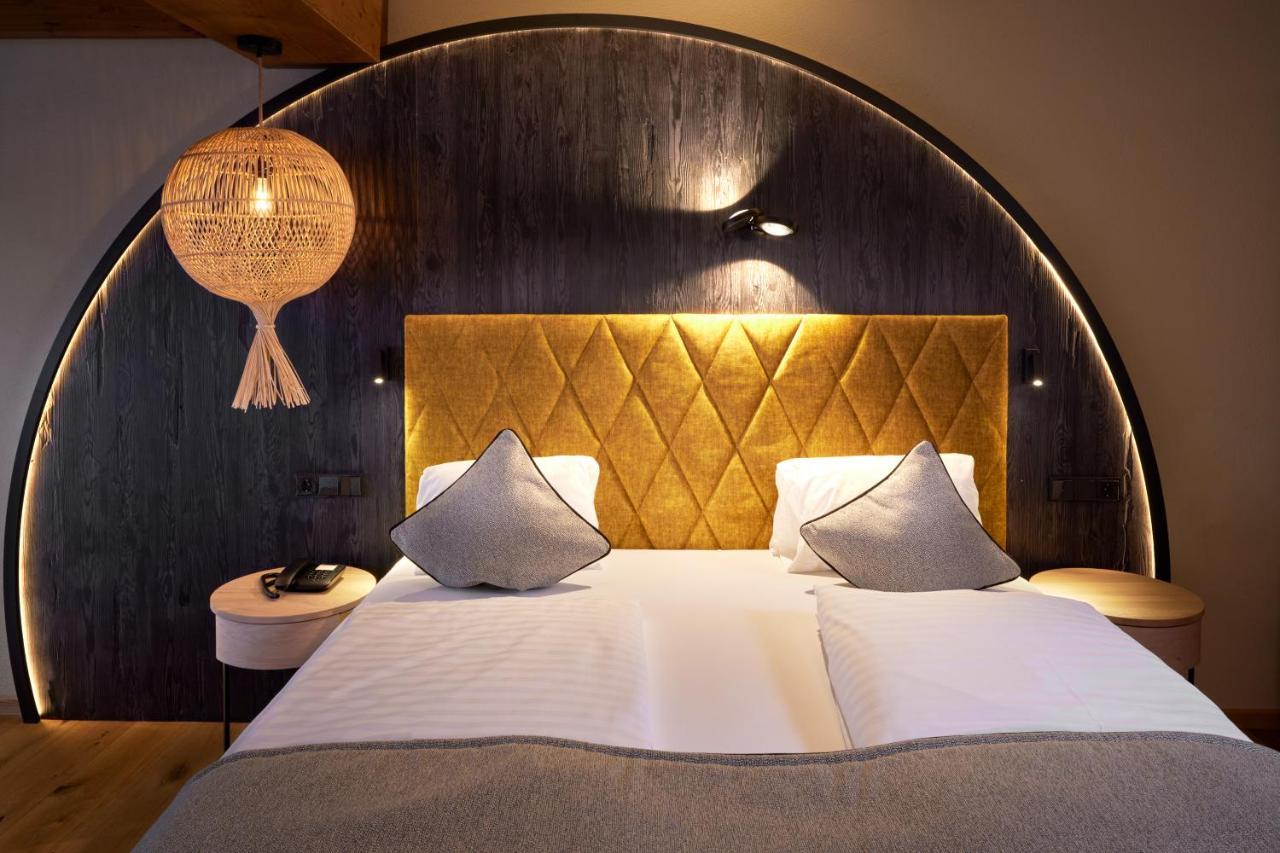 Double Room,1621413037:JPEG